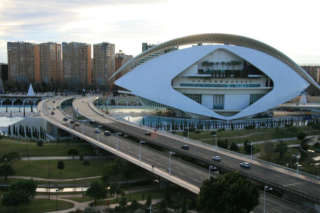Apartamento Travel Hábitat Torre Francia Valencia Exterior foto
